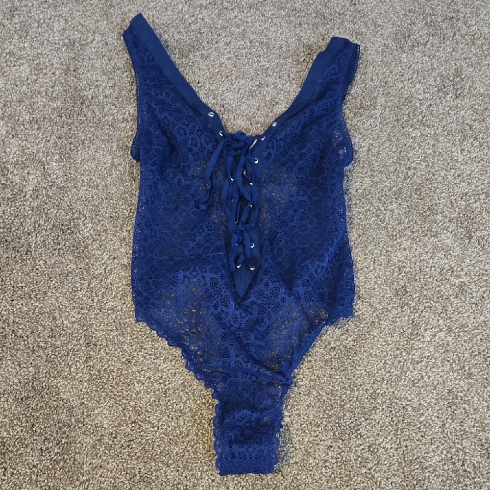 Victoria's Secret Navy Lace Bodysuit‎ Lingerie Size Medium